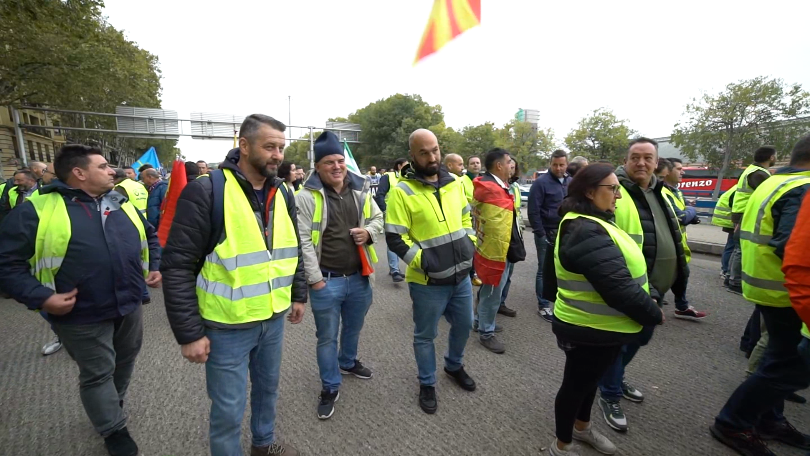 Huelga de camioneros en España pone en riesgo suministro de productos