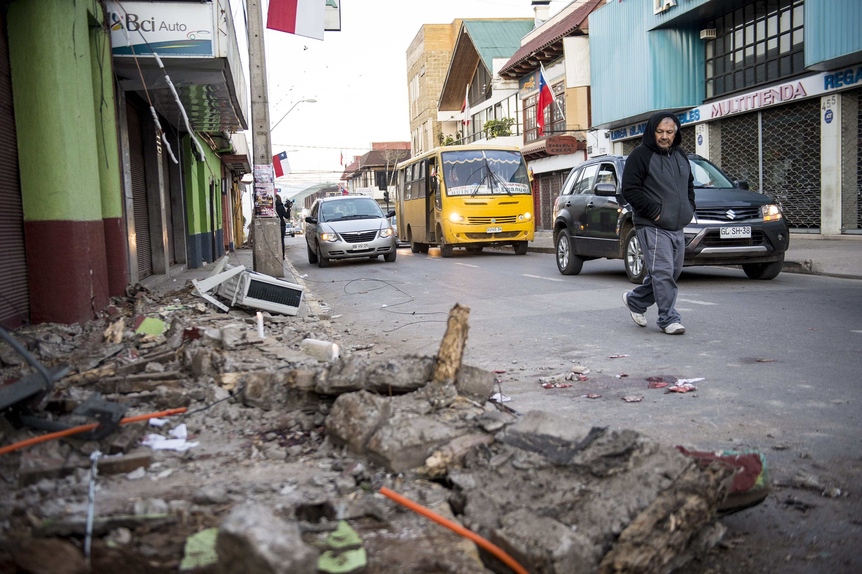 Terremoto En Chile: 13 Muertos Y 600 Damnificados - CNN