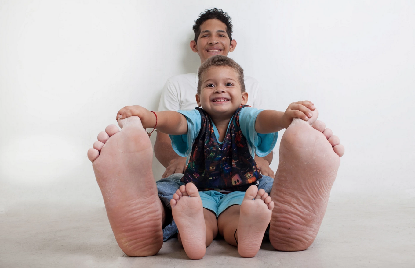 El hombre con el pie más grande del mundo es venezolano | CNN