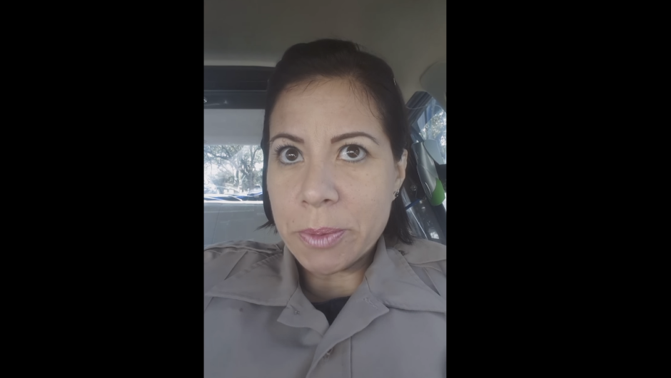 Lydia Márquez agente de policía All Lives Matter