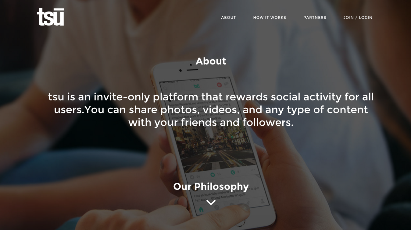 Tsu es una red social que comparte ganancias por publicidad con sus usuarios.