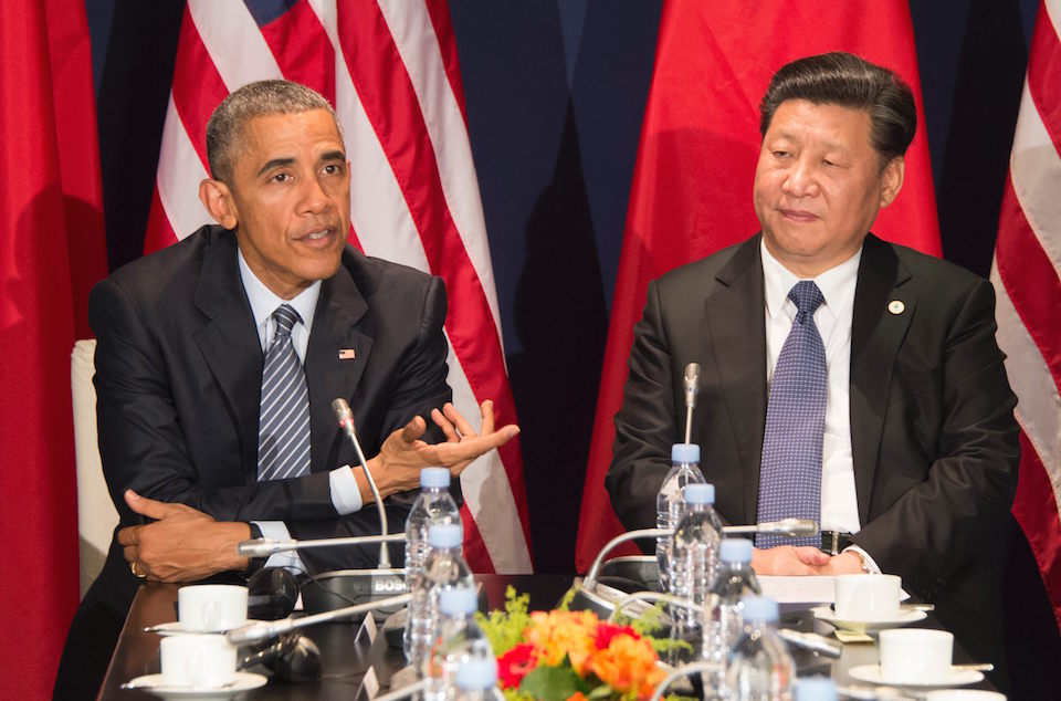 Los presidentes Barack Obama y Xi Jinping durante la Cumbre del Clima en París. (Crédito: GettyImages)