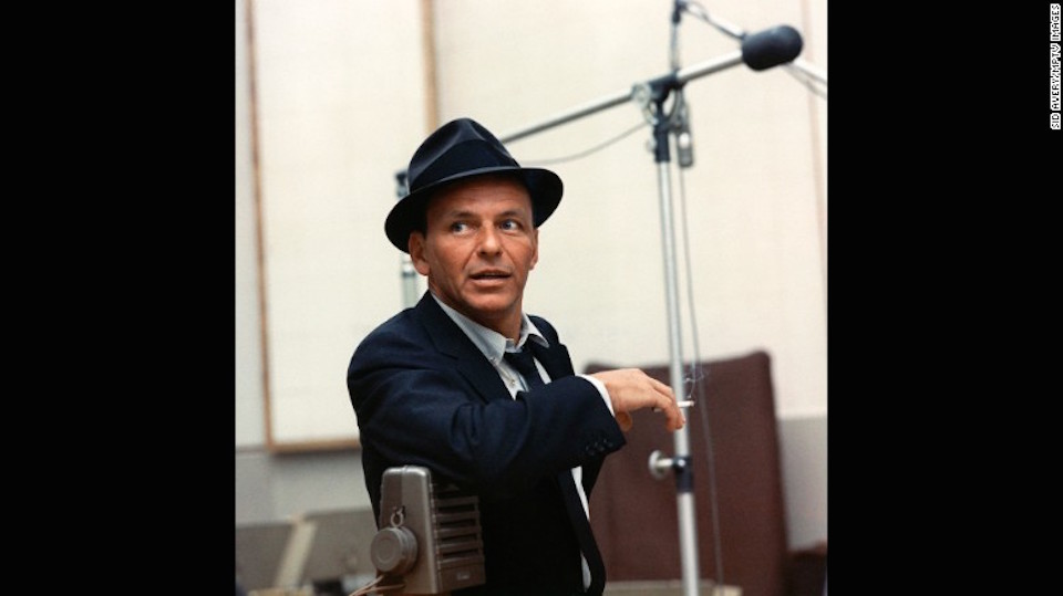 Small hours. Frank Sinatra - in the Wee small hours (1955). Frank Sinatra - Watertown. In the Wee small hours. Фрэнк Синатра стиль.