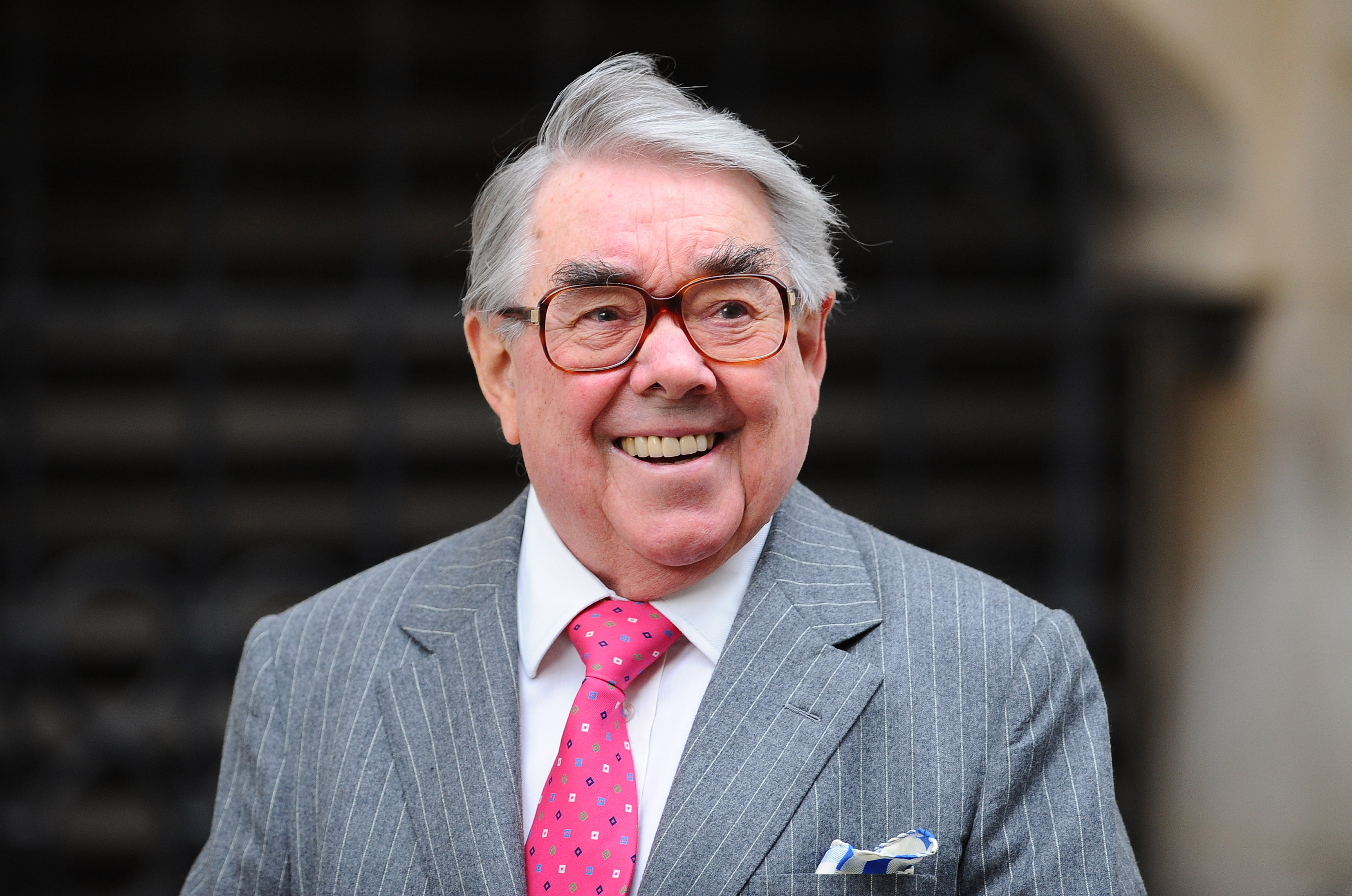 ¿Cuánto mide Ronnie Corbett? Ronnie-corbett