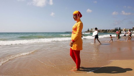 Túnica progenie munición Prohiben el uso de los burkinis en las playas de Cannes | CNN