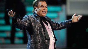AS VEGAS - NOVEMBER 05: Singer Juan Gabriel performs during the 10th Annual Latin GRAMMY Awards at the Mandalay Bay Events Center November 5, 2009 in Las Vegas, Nevada. (Photo by Ethan Miller/Getty Images)