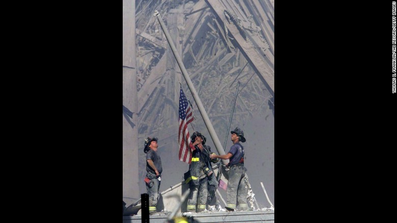 La Historia De La Icónica Bandera Del 11-S: Desaparición Y Su Regreso A NY