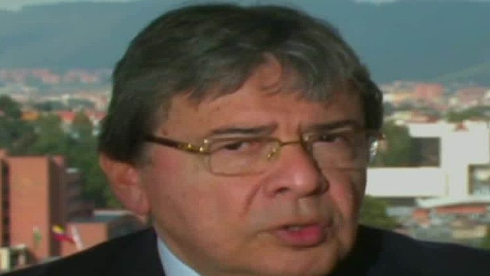Carlos Holmes: "Hay que rodear a las FARC de garantías ...