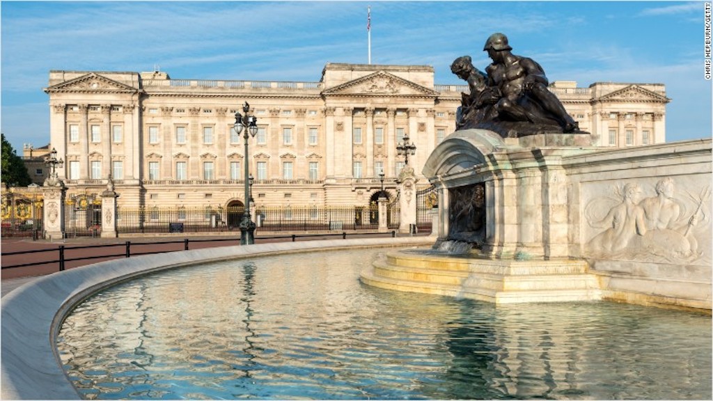 El Palacio de Buckingham en Londres es la residencia oficial de la reina Isabel II.