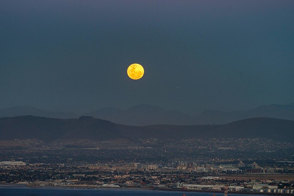 Mira La Superluna Más Grande En Casi 70 Años | CNN