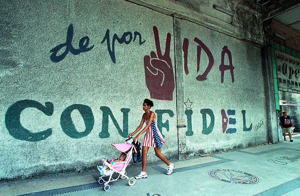 En 54 años la tasa de natalidad en Cuba bajó de 32 nacimientos por cada 1.000 personas a 10. (Crédito: Jorge Rey/Getty Images/ Imagen de archivo)