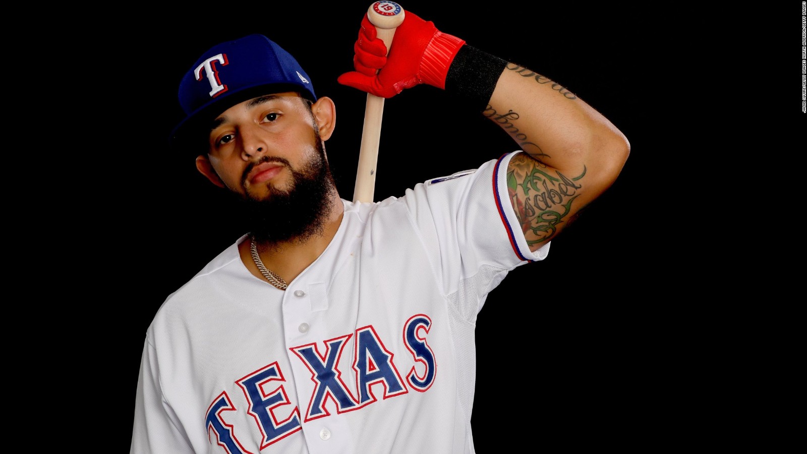 Texas firma al segundo Rougned Odor