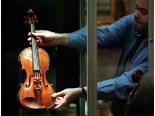 Los violines que se han subastado por varios millones dólares | Gallery