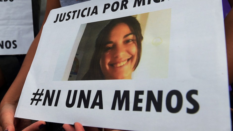 Manifestantes portaron imágenes de Micaela y lemas contra la violencia de género (EFE/José Granata/TELAM