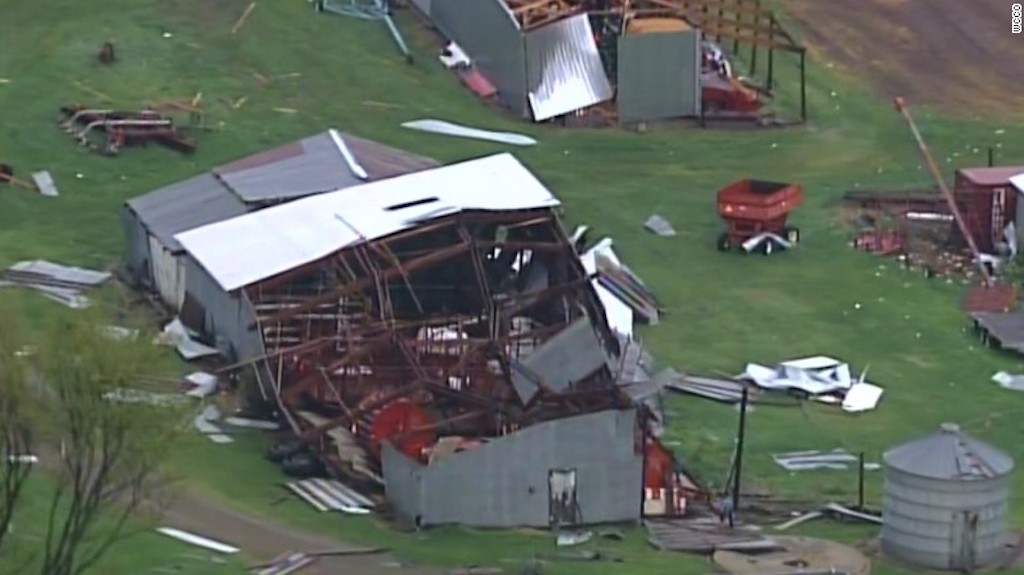 Tornados en Wisconsin y Oklahoma dejan al menos 2 muertos y decenas de