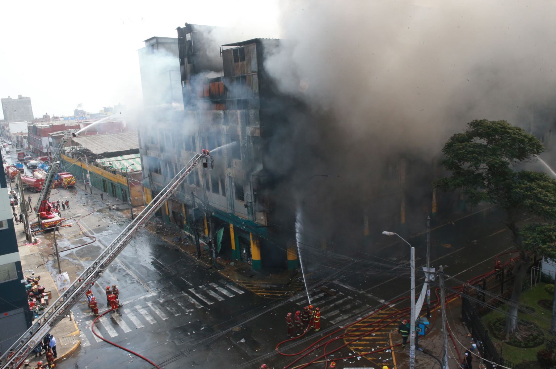 Incendio Peru Lima Centro Bomberos – CNN