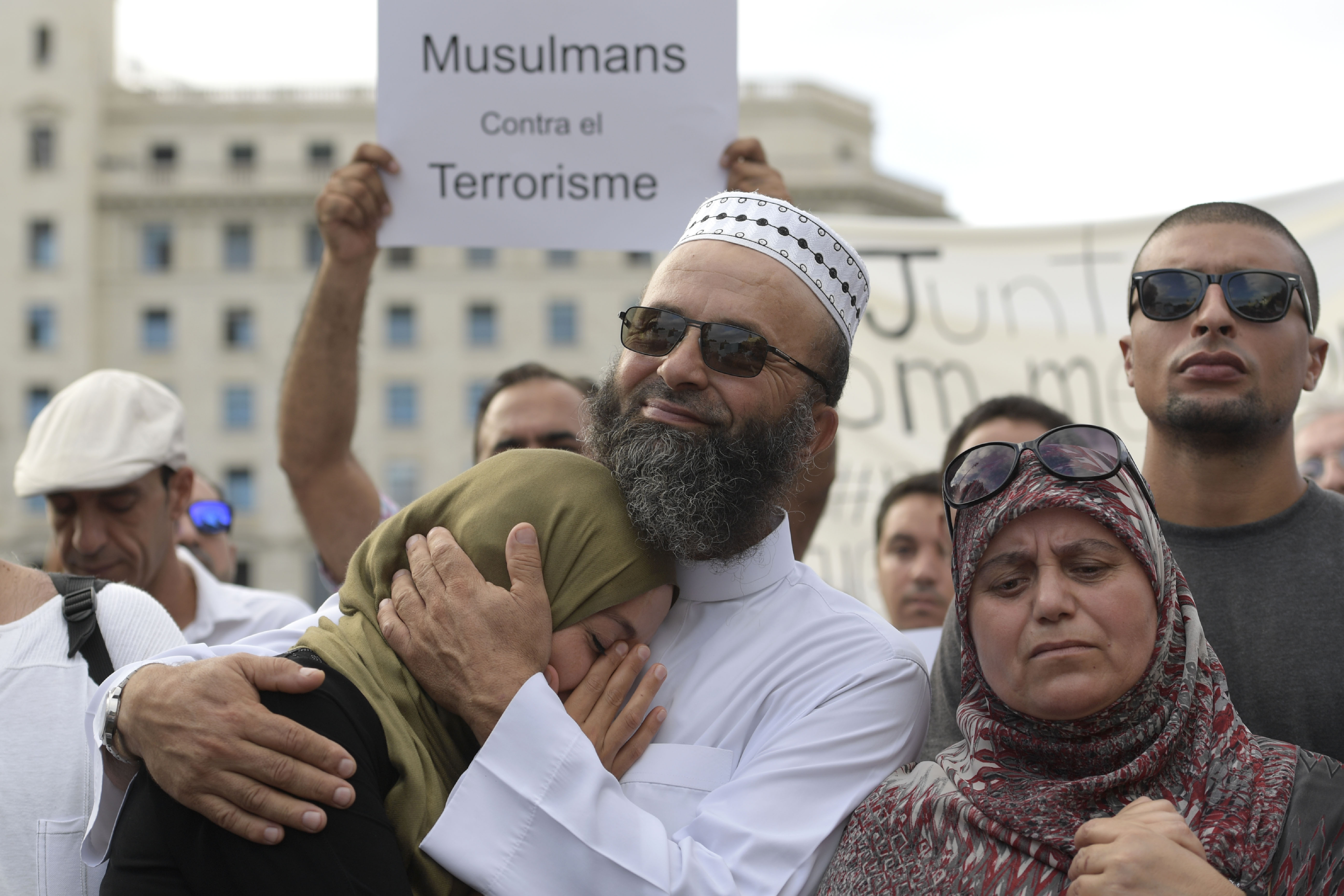 fotos-no-en-nuestro-nombre-musulmanes-marchan-contra-el-terrorismo