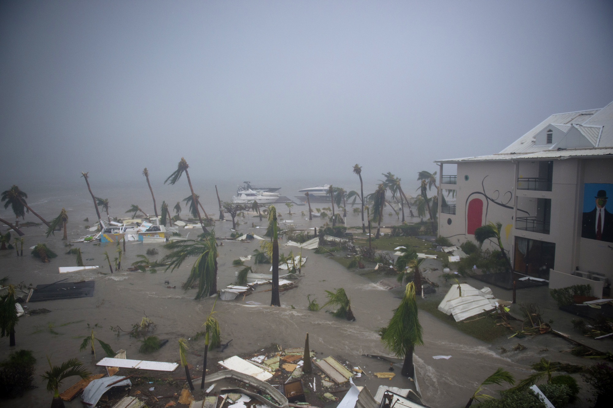 TOPSHOT-FRANCE-OVERSEAS-CARIBBEAN-WEATHER-HURRICANE – CNN