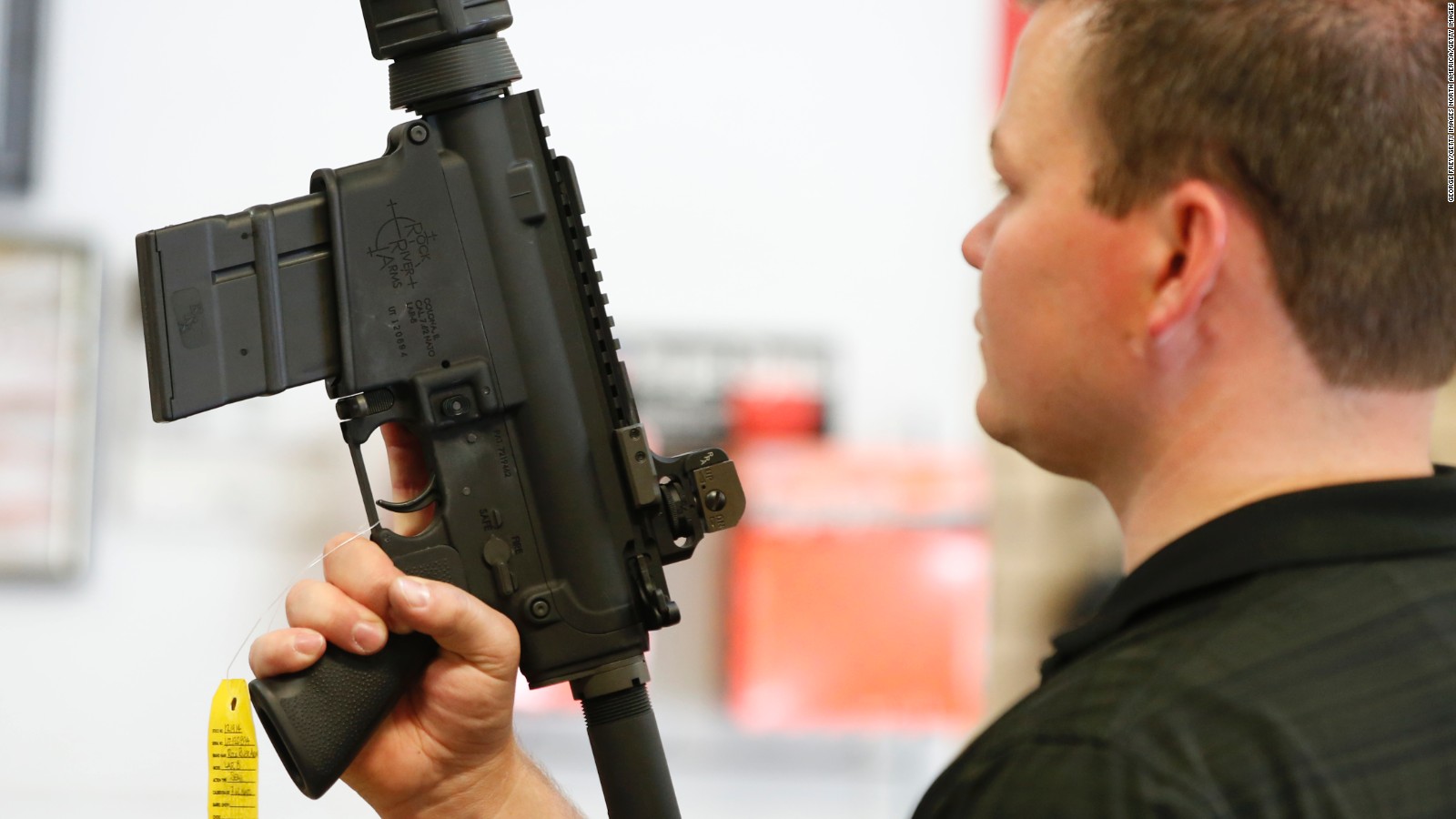 Qué requisitos son necesarios para obtener un arma en Estados Unidos?