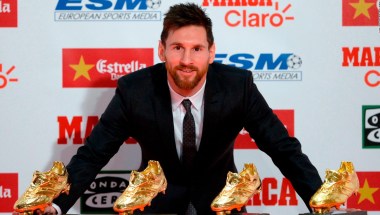 implícito Rocío carpeta Cuarta bota de oro de Lionel Messi: iguala a Cristiano Ronaldo como máximo  goleador en Europa | Video | CNN