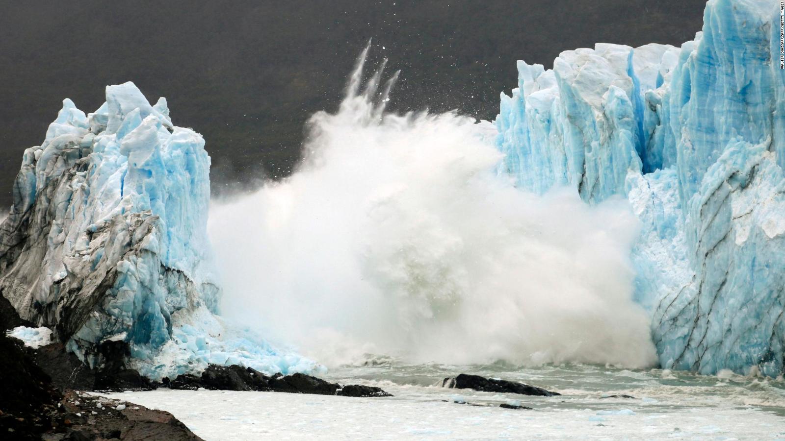 Eldatodehoy Se Desprende El Glaciar Perito Moreno Video Cnn