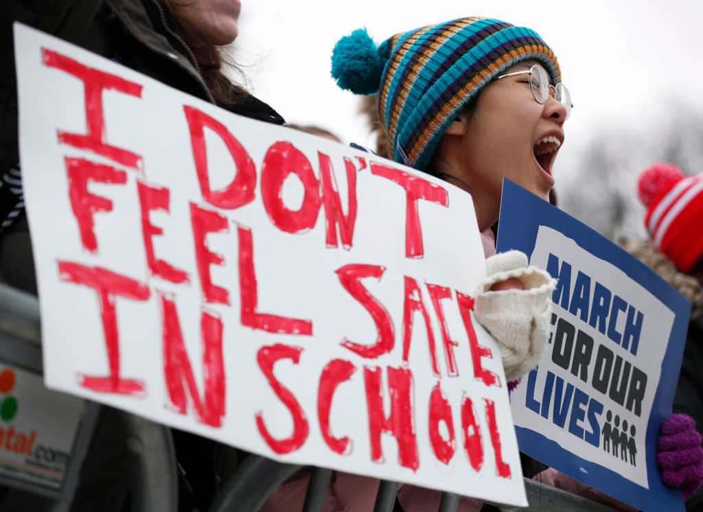 "NO ME SIENTO SEGURA EN MI ESCUELA". El grito de las estudiantes en la Marcha por Nuestras Vidas en Chicago. (Crédito: Jim Young/Getty Images)
