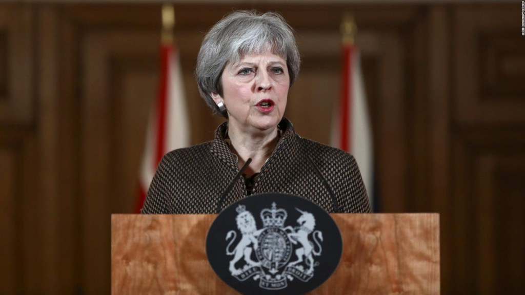 Theresa May: Hay que fortalecer la prohibición del uso de armas químicas