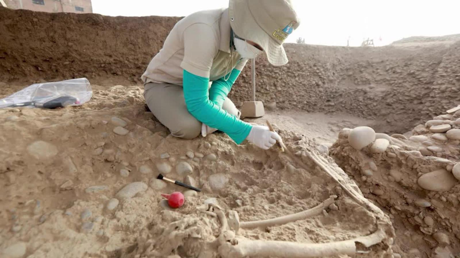 Este Hallazgo Arqueologico En Peru Es Un Enigma Para Los Arqueologos Video Cnn