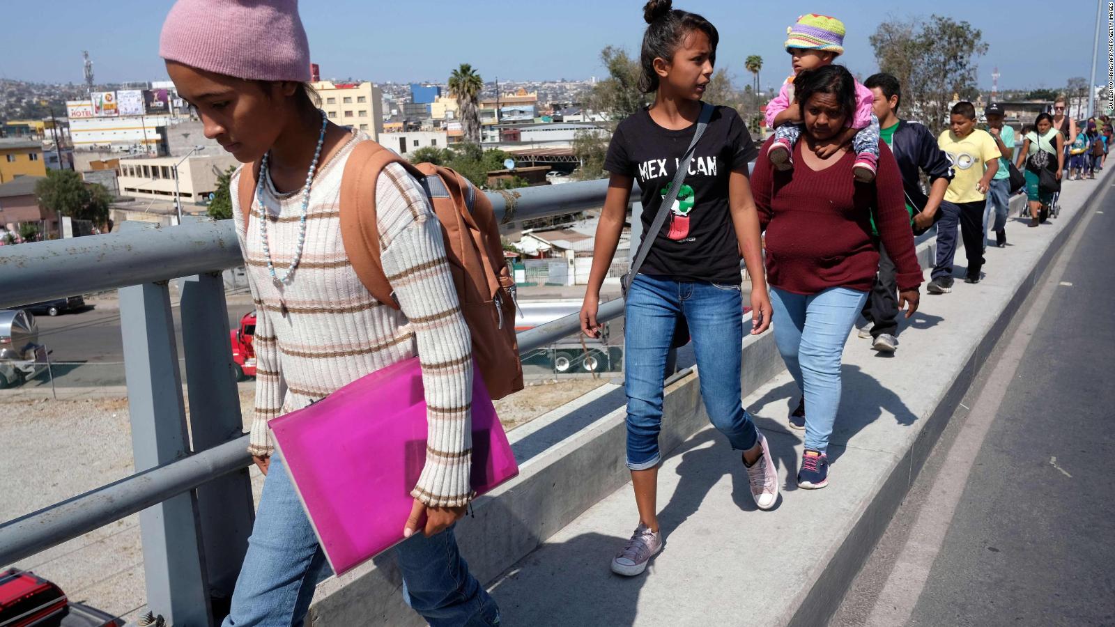 Ya lleg a Tijuana la caravana de inmigrantes al menos 300