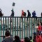 Migrantes de centroamérica llegan a la frontera entre México y Estados Unidos. (Crédito: AP Photo/Hans-Maximo Musielik)