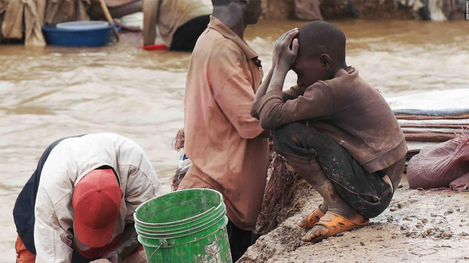 Nuestras baterías están manchadas de sangre: así es la explotación infantil  en las minas de cobalto del Congo