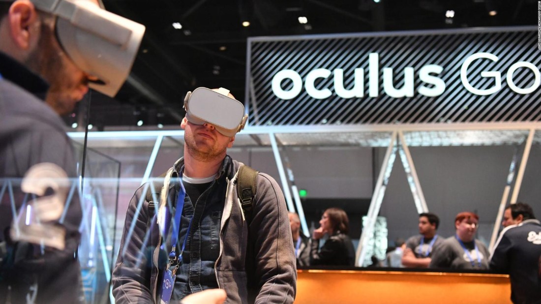 Facebook pone a la venta sus lentes de realidad virtual