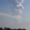 Hace erupción volcán Merapi en isla de Indonesia