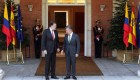 Rajoy recibe a Santos en la Moncloa