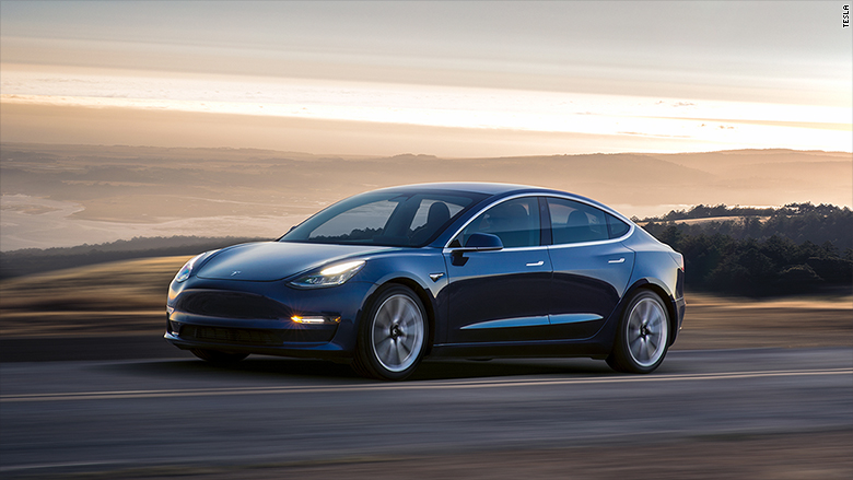 twee weken Collega prijs Esto es lo que obtienes al comprar un Tesla Model 3 de 35.000 dólares | CNN