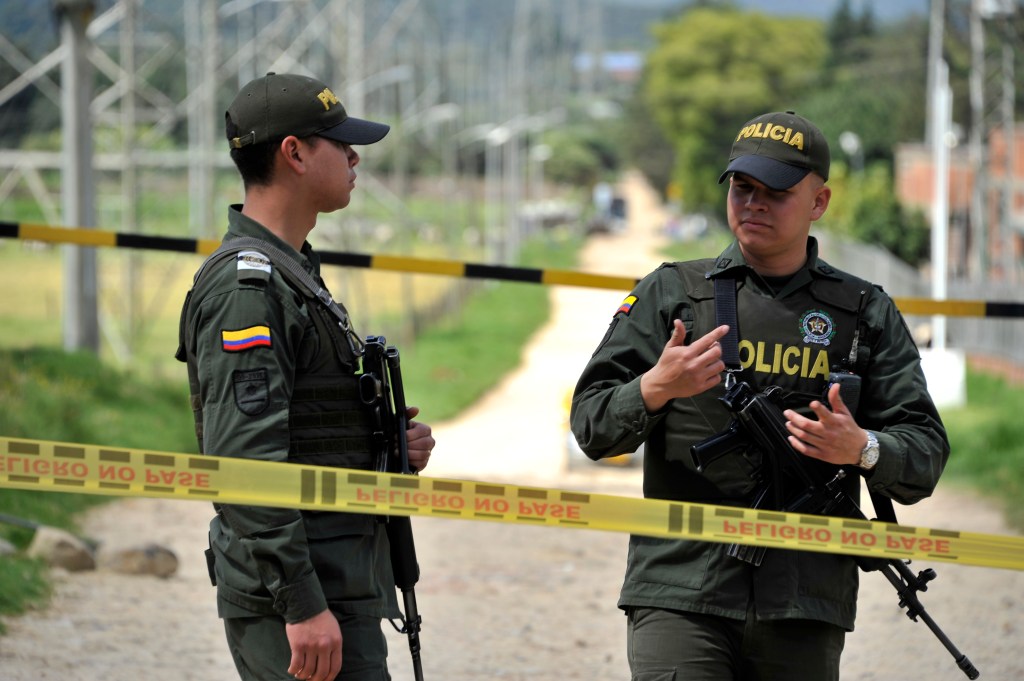 Dos policías de Colombia en una imagen de archivo. (Crédito: GUILLERMO LEGARIA/AFP/Getty Images)