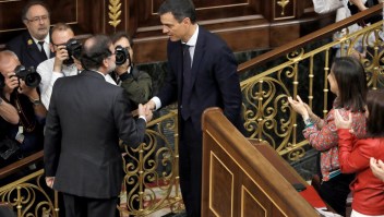 El socialista Pedro Sánchez es el nuevo presidente del Gobierno español