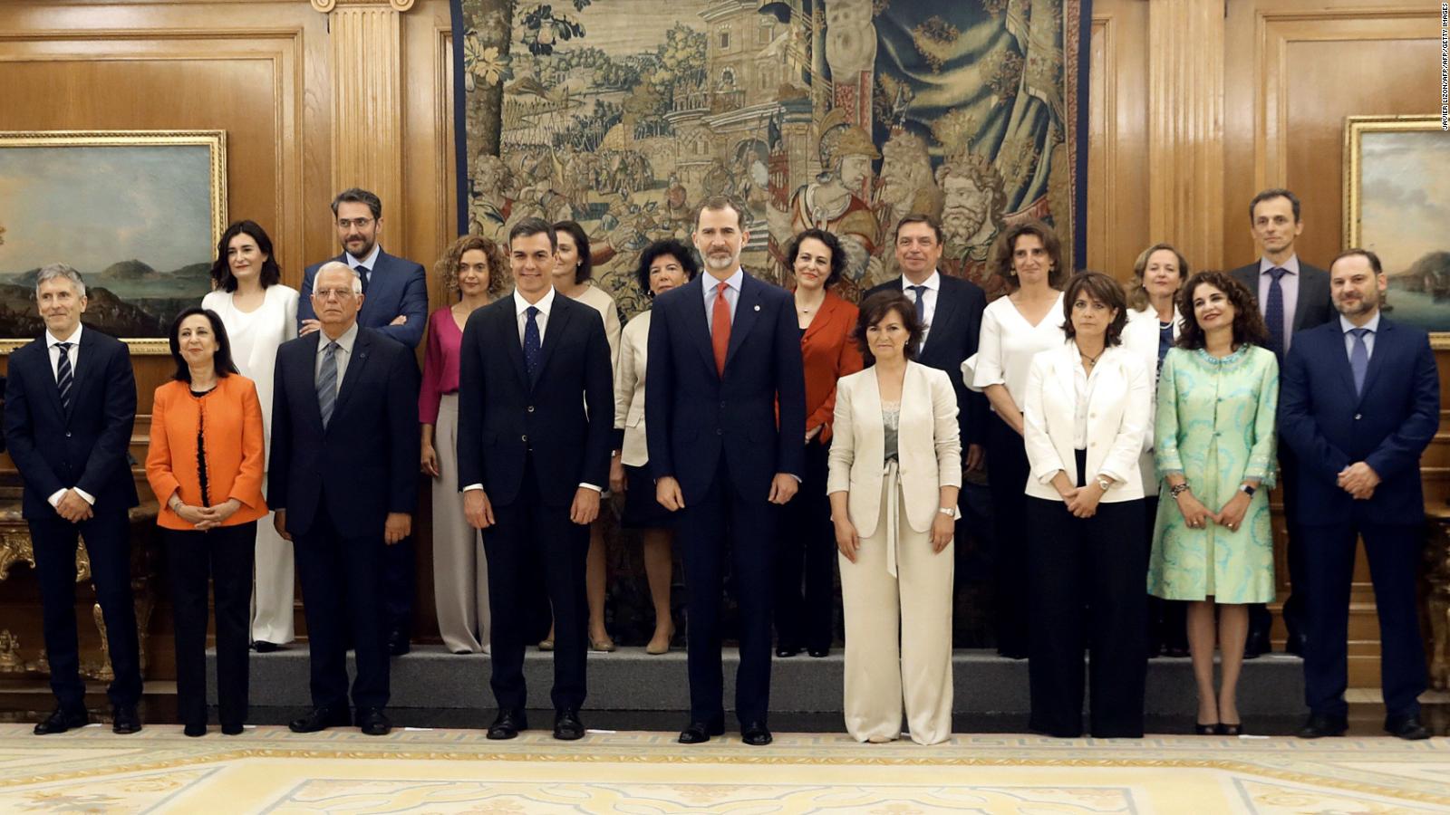 Por primera vez un gabinete en España tiene mujeres hombres | Video CNN
