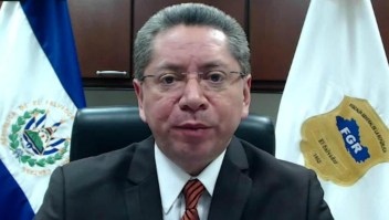 Fiscal general de El Salvador: Funes corrompió al Estado