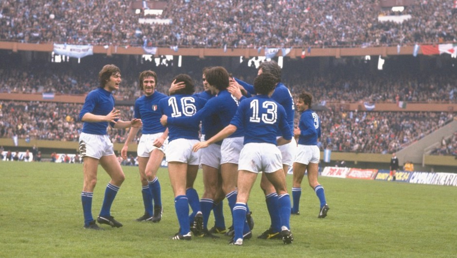 Llegó 1982 y el Mundial se celebró en España. Italia se hizo con el trofeo por tercera vez en su historia. (Crédito: /Getty).