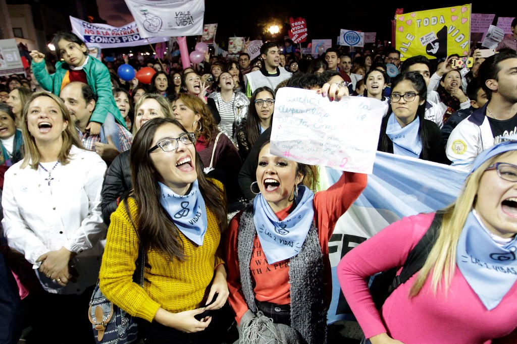Manifestación en contra de la despenalización del aborto en Argentina. 10 de junio de 2018. (Crédito: WALTER MONTEROS/AFP/Getty Images)