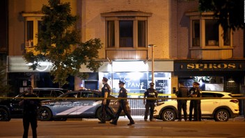 Un muerto y 13 heridos deja tiroteo en Toronto