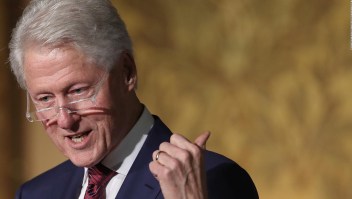 Trabajadoras sexuales interrumpen discurso de Clinton en Amsterdam