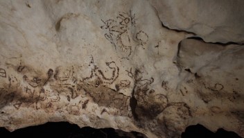 Pinturas rupestres halladas en una cueva en Yucatán, México. (Crédito: Sergio Grosjean).
