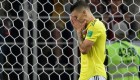 Mateus Uribe de Colombia se lamenta tras fallar un penal. El equipo cayó ante Inglaterra en octavos de final del Mundial. (Crédito: MABROMATA/AFP/Getty Images)