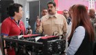 Maduro pone en oferta lingotes de oro para recuperar la economía