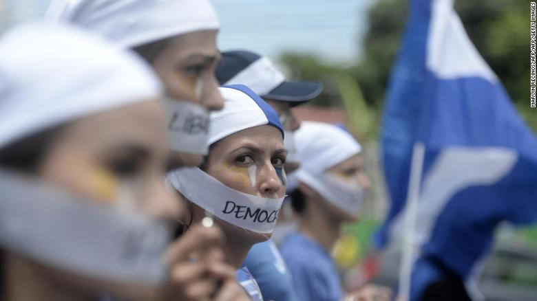 Manifestantes en Managua marchan el 28 de julio. Las protestas continuaron este fin de semana.