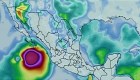 El huracán John absorbe a la tormenta Ileana en México