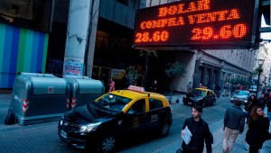 El dólar debería de salir 35 pesos argentinos, según el economista Orlando J. Ferreres