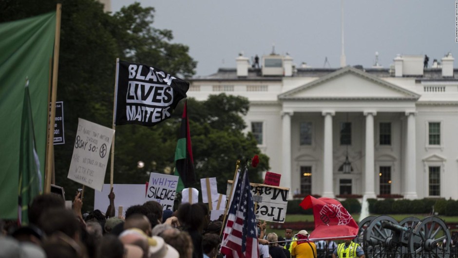 La división y el racismo, un año después de la violencia en Charlottesville, Virginia